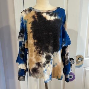 Ariella sweater in good condition